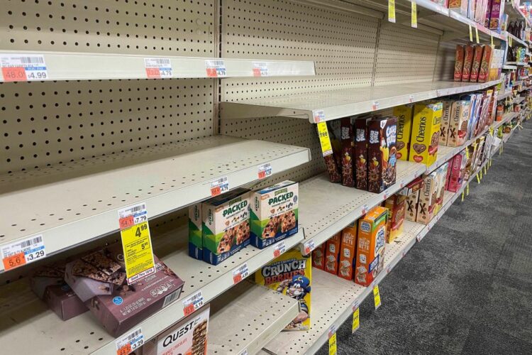 Një pjesë e rafteve bosh, çfarë produktesh mungojnë në botë?