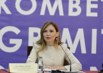 Mblidhet Këshilli Kombëtar i Integrimit/ Tabaku: Shqipëria e papërgatitur për negociatat
