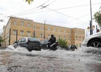 Greqia “zgjohet” nën ujë, pamje katastrofike, përmbyten rrugë e shtëpi, mbyllen shkolla(FOTO+VD)