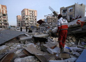 Një viktimë e dhjetëra të plagosur, 2 tërmete të njëpasnjëshme godasin Iranin