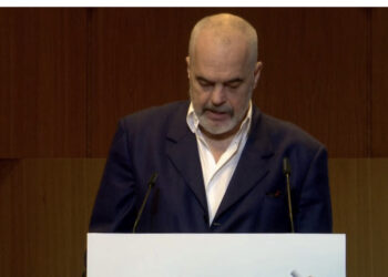 ‘Pagat rriten me 40%’, Rama-mësuesve:Vendi i punës bazohet te merita, jo te politika