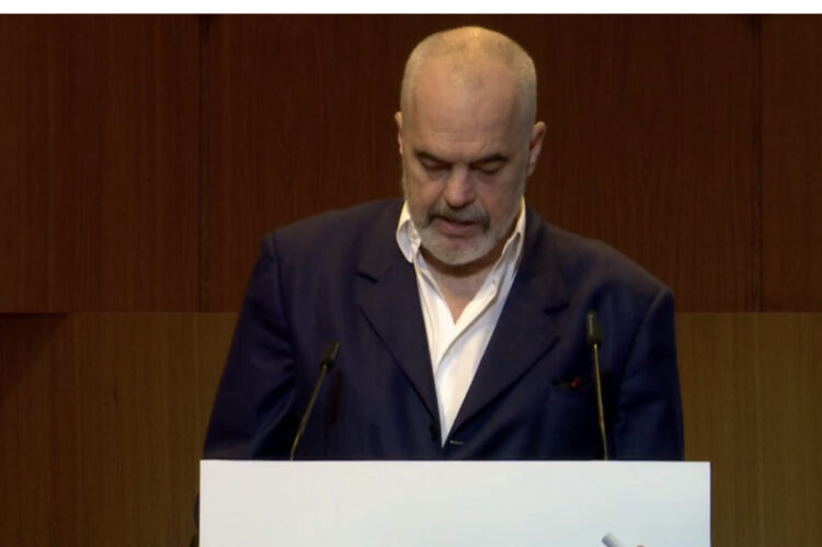 ‘Pagat rriten me 40%’, Rama-mësuesve:Vendi i punës bazohet te merita, jo te politika