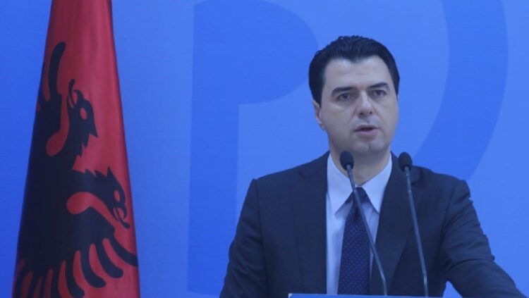 Basha: Korrupsioni po varfëron qytetarët dhe po asfikson ekonominë! Zgjidhja, vettingu në politikë