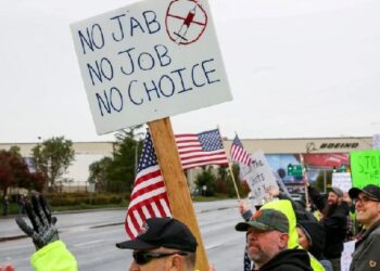 SHBA, thellohet beteja për vaksinimin e detyrueshëm në vendet e punës