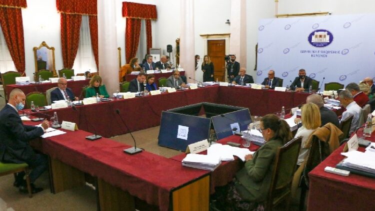 Universitetet përzgjedhin kandidatura për KLGJ dhe KLP, emrat dërgohen në Kuvend