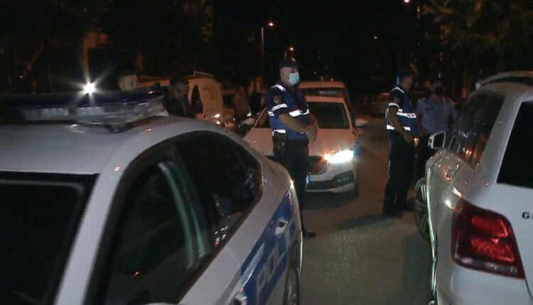 E rëndë në Tiranë, gjendet i vdekur brenda një kabine elektrike 40-vjeçari