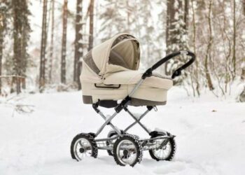 Për forcim të imunitetit, këto shtete i lënë bebet të flenë jashtë gjatë dimrit