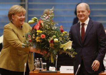 “Fundi i epokës së Merkel”, Olaf Scholz zyrtarisht Kancelar i Gjermanisë