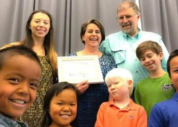 Çmendet 55 vjeçari amerikan: Qëllon për vdekje gruan dhe dy fëmijët, njëri prej tyre i birësuar në Shqipëri