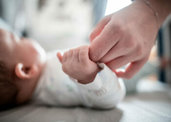 Covid-19 përkeqëson lindshmërinë, të gjitha qarqet me rënie në 9-mujor, edhe Tirana