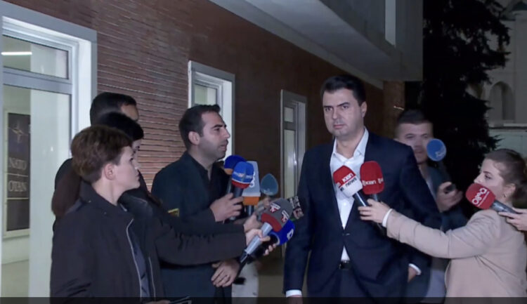 Basha: Koha e Sali Berishës ka mbaruar! Do e këpus tubin e oksigjenit