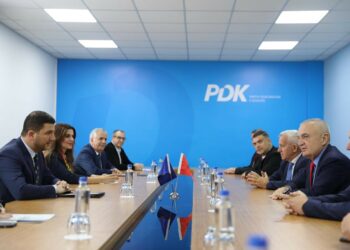 Meta në takimin me kreun e PDK: Lufta e UÇK-së rezultoi e drejtë.  Besojmë në pafajësinë e luftëtarëve