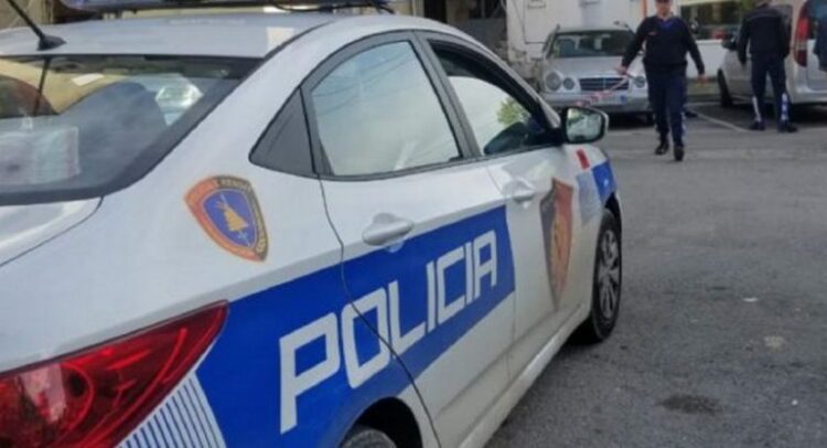 Akuzohet se ngacmoi seksualisht një të mitur, procedohet 63-vjeçari në Fier