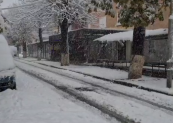 Verilindja mbulohet nga bora, mungon energjia elektrike në disa fshatra