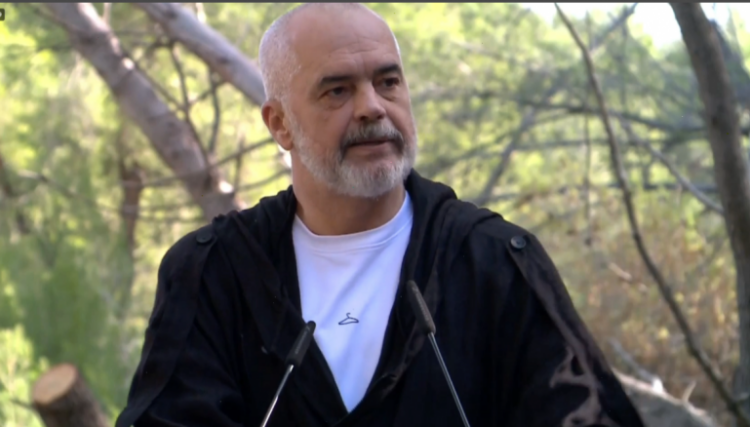 Plani për pastrimin e territorit nis nga Vlora, Rama: Të jesh patriot s’do të thotë që të jesh gati të zbrazës pushkën në ‘FB’