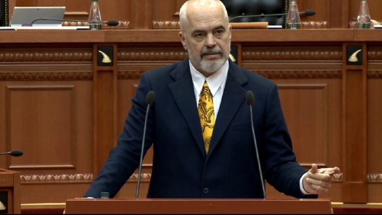 Buxheti 2022, Rama: Rrisim pagat për mjekët, infermierët dhe mësuesit me 6%! Do të dyfishojmë ndihmën sociale për familjet me 3 fëmijë