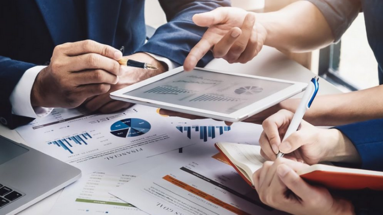 “Shthuren” financat publike, më 2020 u regjistruan në thesar 430 milionë euro pagesa, që u takojnë kontratave 2007-2019