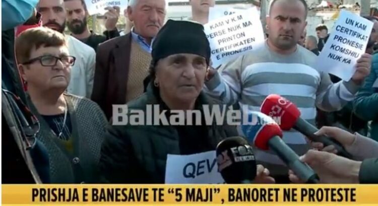 Prishja e banesave te “5 Maji”, banorët në protestë: Këtë s’e bënte as serbi, do të bllokojmë parlamentin
