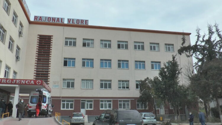 Pritet me xham duke luajtur, humb jetën 3-vjeçari në Vlorë