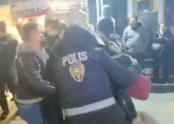 Turqia në kaos, zhvlerësohet monedha vendase, qytetarët dalin në rrugë e kërkojnë largimin e Erdogan