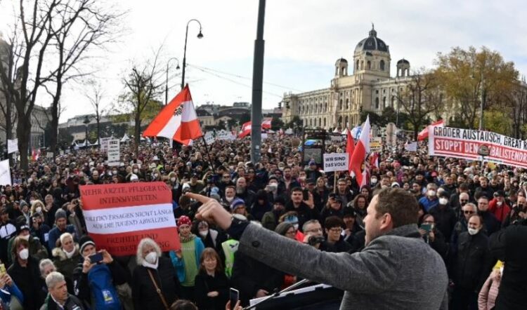 Pavarësisht protestave, Austria hyn sot në lockdown! Nga 1 shkurti, vaksinimi me detyrim
