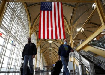 Ashpërsohen rregullat për udhëtim drejt SHBA-së nga 6 dhjetori