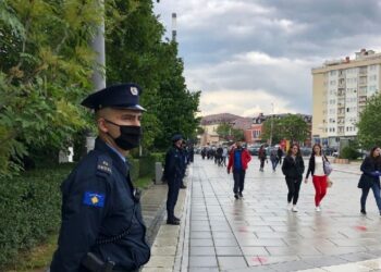 Në Kosovë hyjnë masat e reja anti-Covid! Me detyrim vaksina për të hyr në qendra tregtare apo restorante