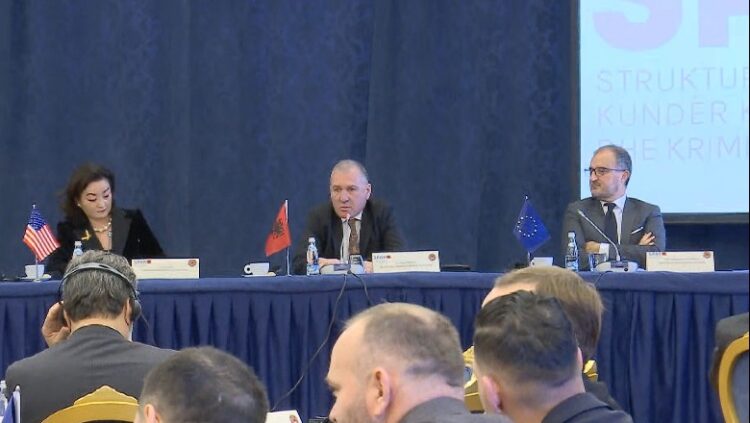 Yuri Kim: 2021 ishte viti i kthesës, prokurorët e SPAK janë bërë heronjtë e të rinjve, tmerri i kriminelëve dhe shpresa e vendit