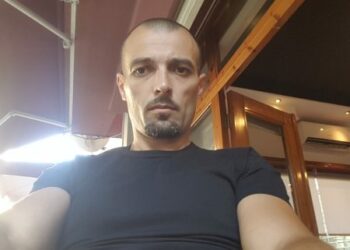 Vrau shokun me plumb në kokë, kush është Bledar Selmanaj që tentoi arratisjen nga spitali i burgut në QSUT?