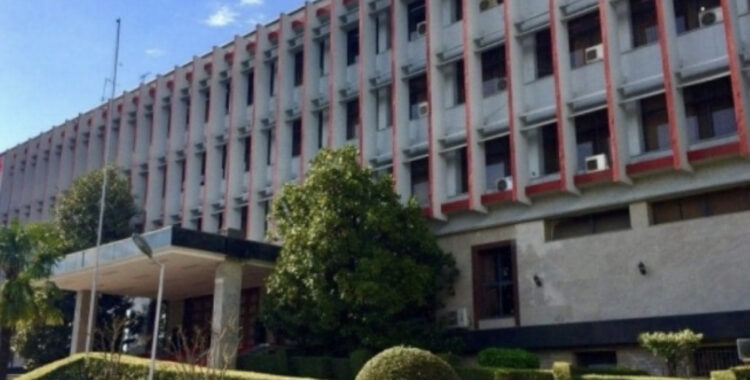 Nga 2 janari ndryshojnë rregullat për të hyrë në Malin e Zi