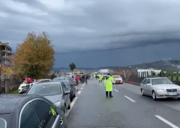 ARRSH mbyll hyrje-daljet e rrezikshme në Maminas në aksin Tiranë-Durrës, bizneset kundërshtojnë!