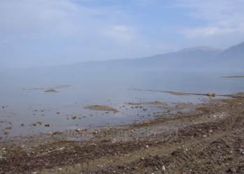 Liqeni i Ohrit, 20 cm nën kuotë! Shkak, hapja e portave të Drinit të Zi