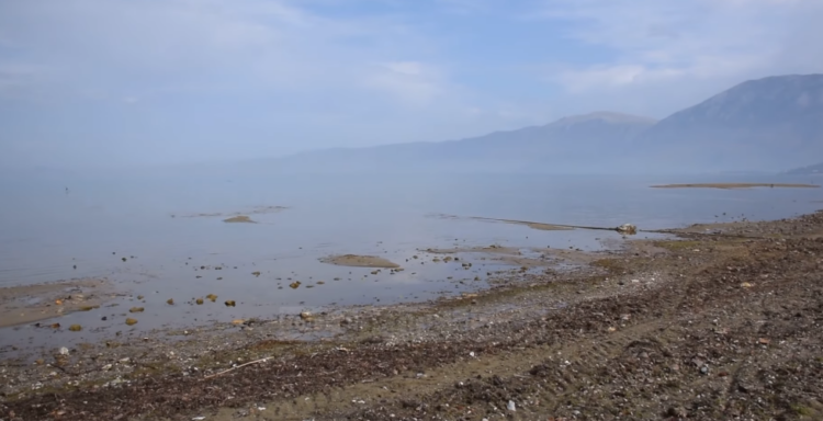 Liqeni i Ohrit, 20 cm nën kuotë! Shkak, hapja e portave të Drinit të Zi