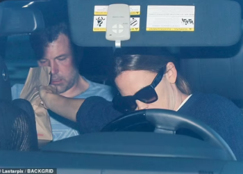 Fajësoi ish-gruan për problemet me alkoolin, njerëzit ‘kryqëzojnë’ Ben Affleck, postohen fotot e tij në rehabilitim