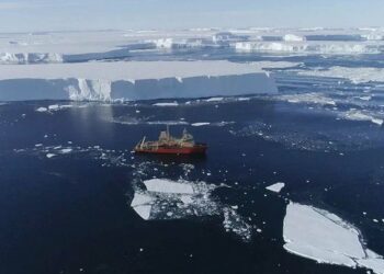 Shkencëtarët ngrenë alarmin: Shkrirja e akullnajës Thwaites pasoja serioze