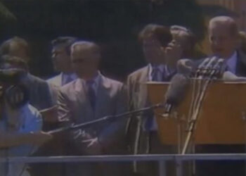 Berisha poston videon me Baker: Nderim për demokratët që morën në dorë fatin e tyre