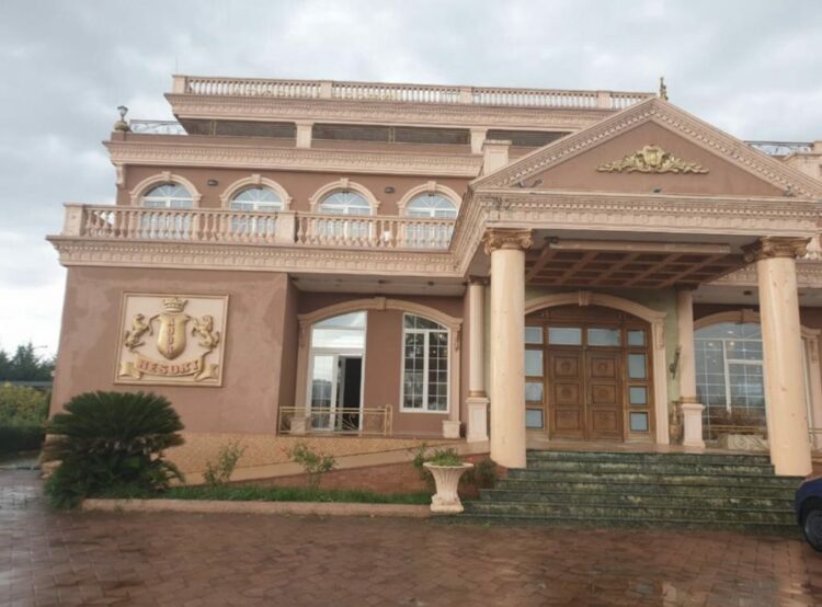 SPAK sekuestron hotelin me vlerë miliona euro. Lidhja me laboratorin e drogës në Has