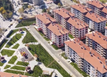 Rama: Sot familjet e prekura nga tërmeti në Laç do të kthehen në shtëpitë e reja