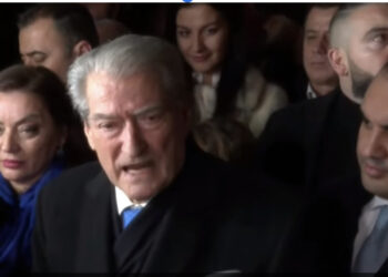 Referendumi kundër Bashës/ Berisha sfidon: Deputetët t’i kontrollojnë listat