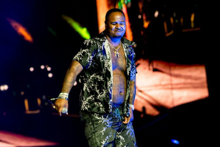 Vdes reperi i njohur amerikan, u qëllua për vdekje me thikë në prapaskenë