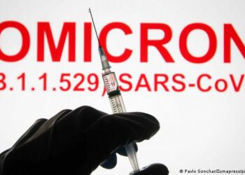 Varianti Omicron/ Ndryshe nga vendet e tjera Franca nuk do të vendosë masa të reja