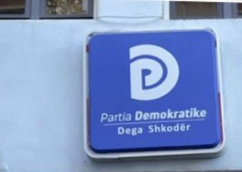 Kyçet me zinxhirë dera e PD në Shkodër/ Tentativë për të penguar referendumin e 18 dhjetorit