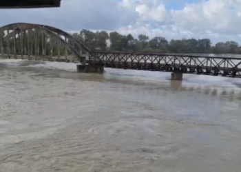 Vjosa kthehet në shtratin e saj, përmirësohet situata në Fier e Vlorë. Rama sot pranë zonave të prekura nga përmbytjet