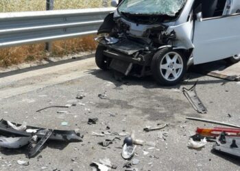 Aksident te ‘Kafja e Rremës’/ Përplasen dy makina, një person plagoset rëndë