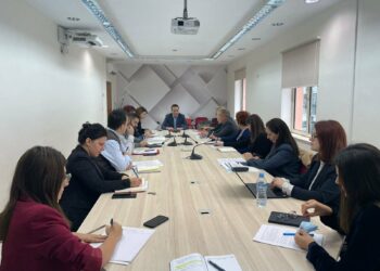 Edhe Dhoma Amerikane kërkon shtyrjen e gjobave për fiskalizimin deri në fund të vitit 2022