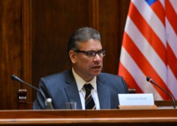 Escobar vjen sot në Shqipëri, të parin takon Bashën