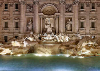 Njihet si shatërvani më i famshëm në botë. Ja çfarë nuk dini për shatërvanin e Trevit në Romë