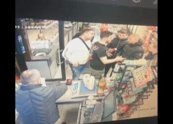 Vrasja e Jurgen Dukës në një market në Tiranë, lirohet miku i viktimës Orges Drazhi