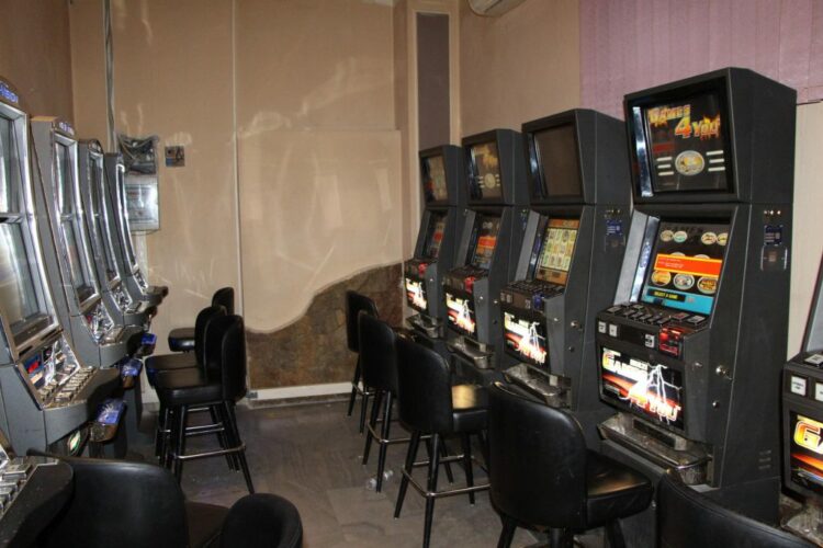 Lojëra fati në lokal, vihet në pranga 52-vjeçari në Tiranë