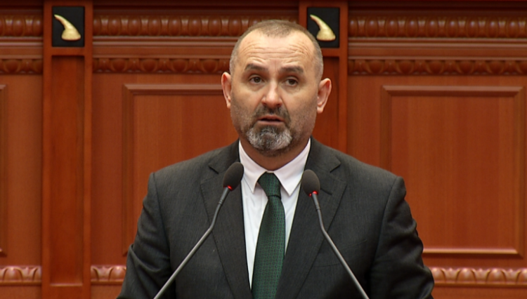 Marrëveshja për të dënuarit, Manja: Shqiptarët në burgjet në Britani, mund të transferohen në burgjet shqiptare